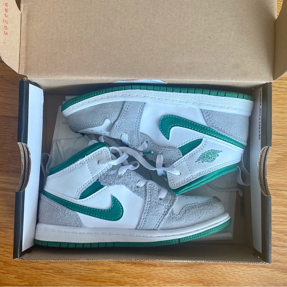 TODDLER JORDAN 1 MID SE